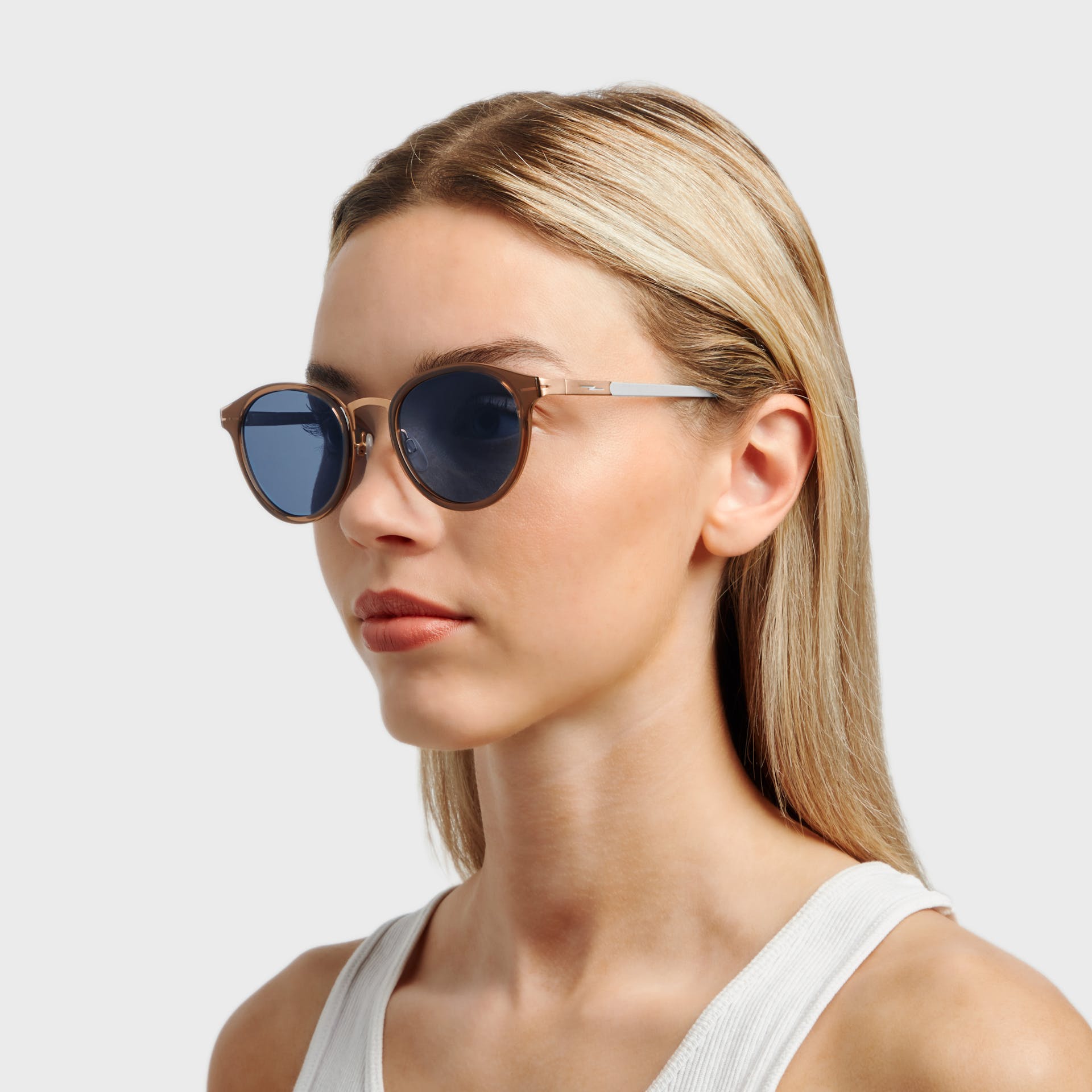 Shinola arrow sales